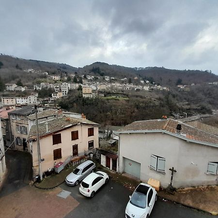Bed and Breakfast La Chaloupe 4 Thiers Exterior foto