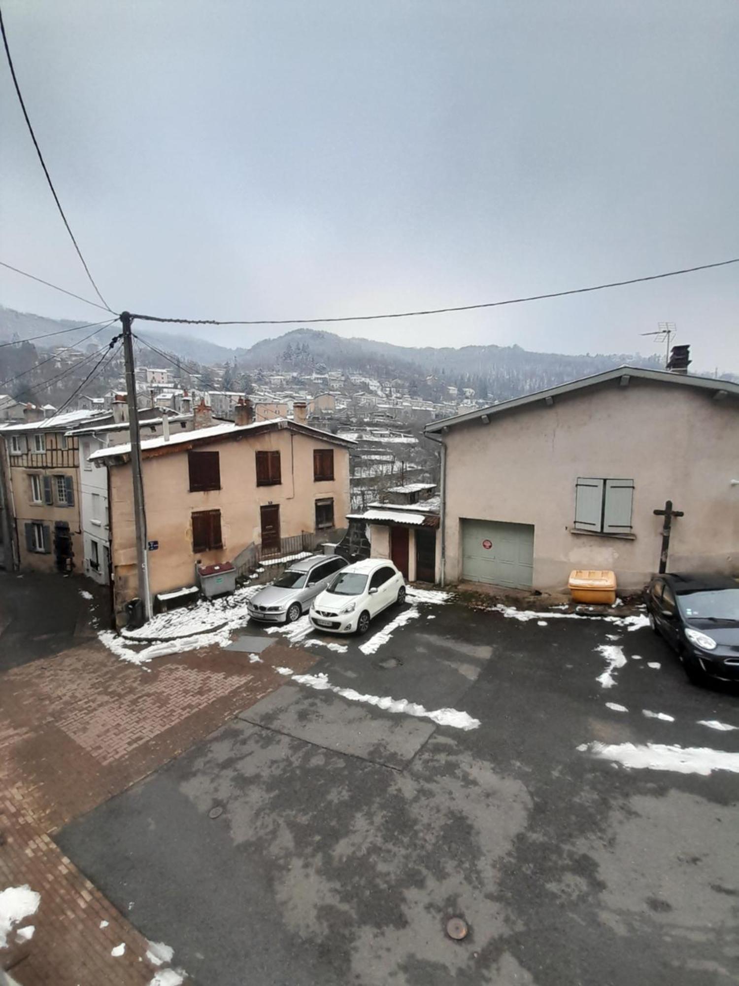 Bed and Breakfast La Chaloupe 4 Thiers Exterior foto
